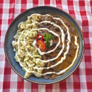 Mushroom Stew with Nokedli – Gomba Pƶrkƶlt Nokedlivel