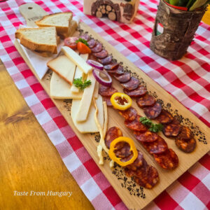 Hungarian Smoked Sausage Selection – Magyar Füstölt Kolbász Válogatás
